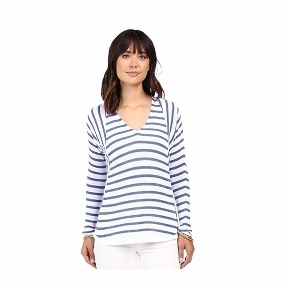 Lilly Pulitzer stadia blue white striped sweater - Picture 1 of 5